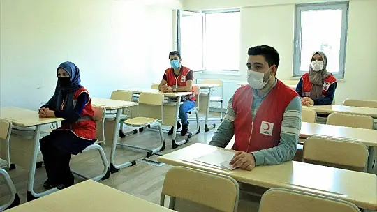 Türk Kızılayı'ndan dezavantajlı öğrencilere ücretsiz eğitim desteği