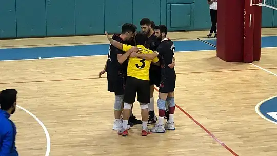 TVF 2. Lig: Elazığ Aksaray Gençlik: 0 - Seyhan Yıldırım: 3