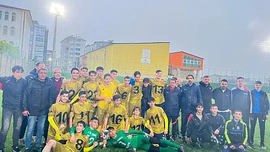 U16'da şampiyon İl Özel İdare
