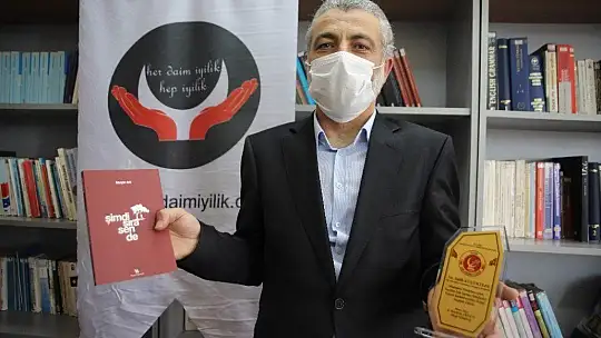 Üç makineye bağlı tek parmağı ile 3 kitap çıkaran Nurçin adına kütüphane açıldı