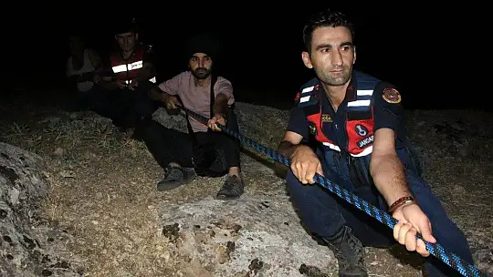 Uçurumun eşiğinde film sahnelerini aratmayan kurtarma operasyonu