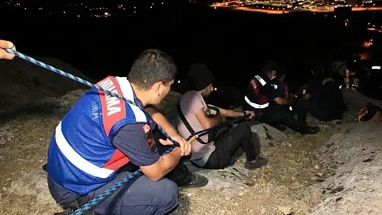 Uçurumun eşiğinde film sahnelerini aratmayan kurtarma operasyonu