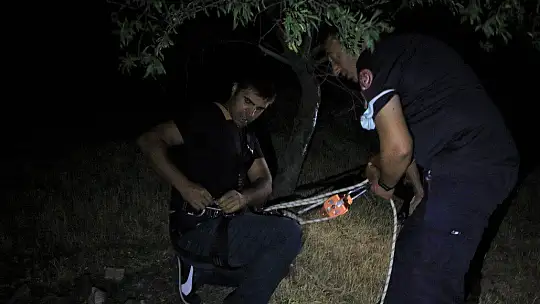 Uçurumun eşiğinde film sahnelerini aratmayan kurtarma operasyonu