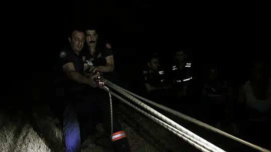 Uçurumun eşiğinde film sahnelerini aratmayan kurtarma operasyonu