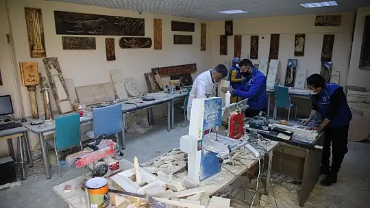 Unutulmaya yüz tutmuş 'Naht sanatı' gençlerin ellerinde hayat buluyor