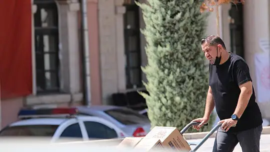 Vakaların arttığı, maskelerin çene altına indiği Elazığ'da HES uygulamasında kızardı