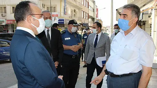 Vali, engelli şahsın tüm maskelerini satın aldı, ilgilenilmesi için talimat verdi