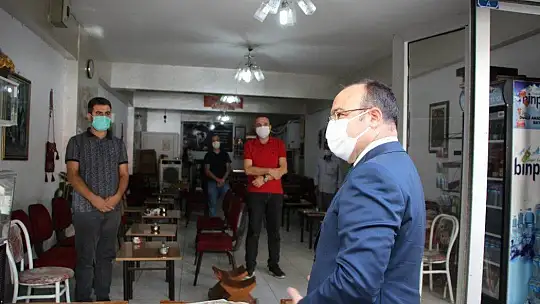 Vali, engelli şahsın tüm maskelerini satın aldı, ilgilenilmesi için talimat verdi