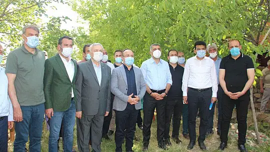 Vali Erkaya Yırık ve İl protokolü depremin vurduğu köylerde