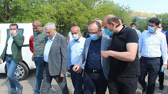 Vali Erkaya Yırık ve İl protokolü depremin vurduğu köylerde