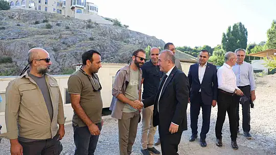 Vali Hatipoğlu, Harput Kalesi'ndeki kazı ve restorasyon çalışmalarını inceledi