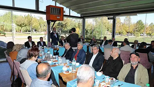 Vali Hatipoğlu ve Başkan Şerifoğulları, muhtarlarla bir araya geldi