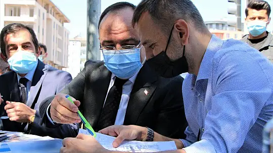 Vali Yırık, Mustafapaşa Mahallesi'nde hak sahipleri ile bir araya geldi