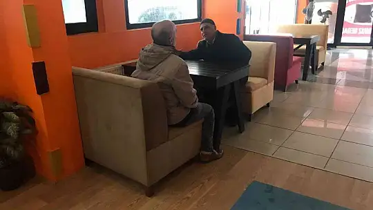 3 çeşit yemeği 10 liradan satmaya başladılar
