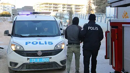 Vinçte intihara teşebbüs eden şahsı polis ikna ederek indirdi