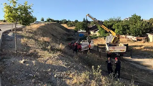 Yakıt tankeri devrildi, facianın eşiğinden dönüldü
