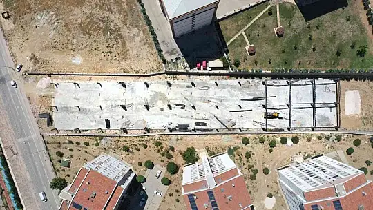 Yapımına başlanan Kent-Köy Semt Pazarı'nda çalışmalar sürüyor