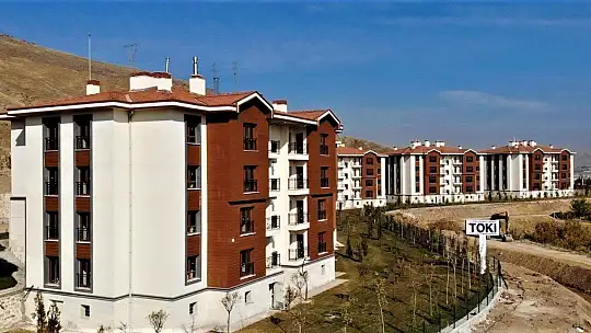 Yarım asırlık evlerden yeni konutlara Elazığ'da dönüşüm sürüyor