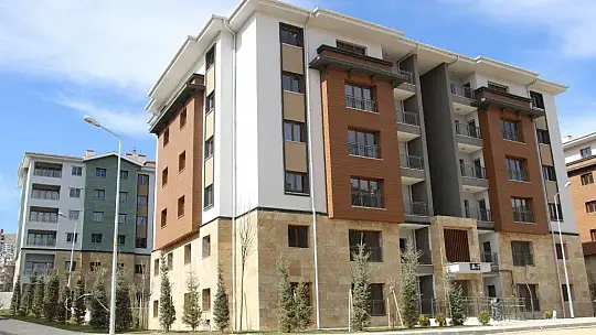 Yarım asırlık evlerden yeni konutlara Elazığ'da dönüşüm sürüyor