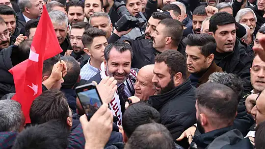 Yeniden aday olan Başkan Şerifoğulları'na coşkulu karşılama