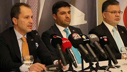 Yeniden Refah Partisi Genel Başkanı Erbakan