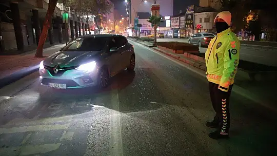 Yılbaşı kısıtlamasıyla deprem bölgesi Elazığ'da sessizliğe büründü