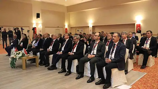YÖK Başkanı Özvar: '2022 yılı itibarıyla 20'si devlet ve 3'ü vakıf olmak üzere toplamda 23 araştırma üniversitesi sayısına ulaştık'