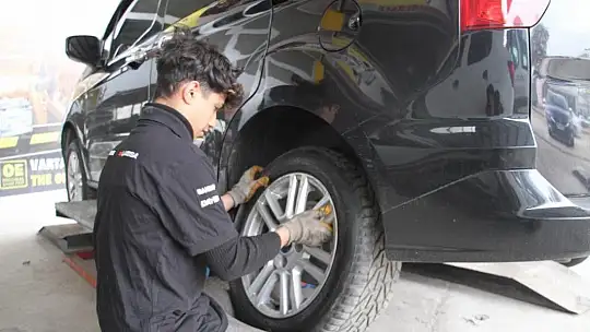 Zorunlu kış lastiği öncesi oto lastikçilerde yoğunluk