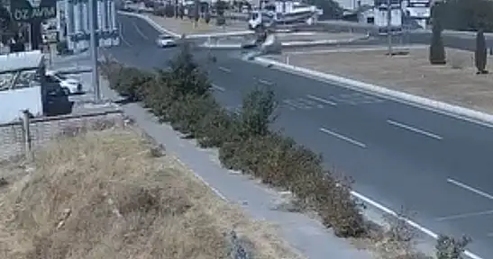 Elazığ'daki kaza güvenlik kameralarına yansıdı