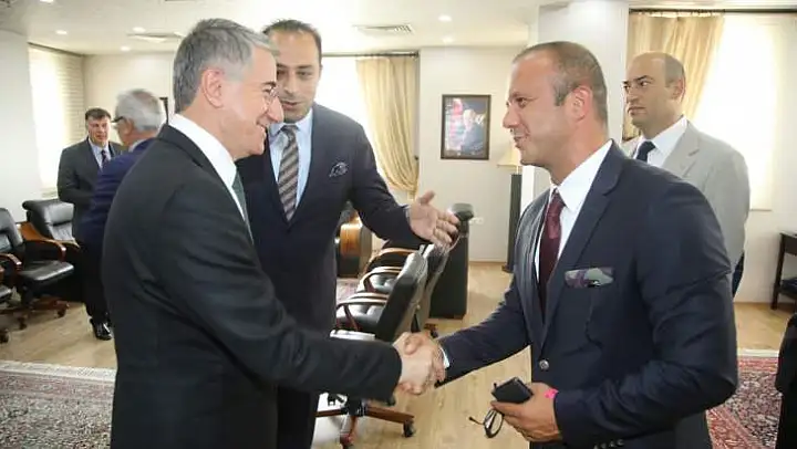İZODER 'den Yanılmaz'a Ziyaret