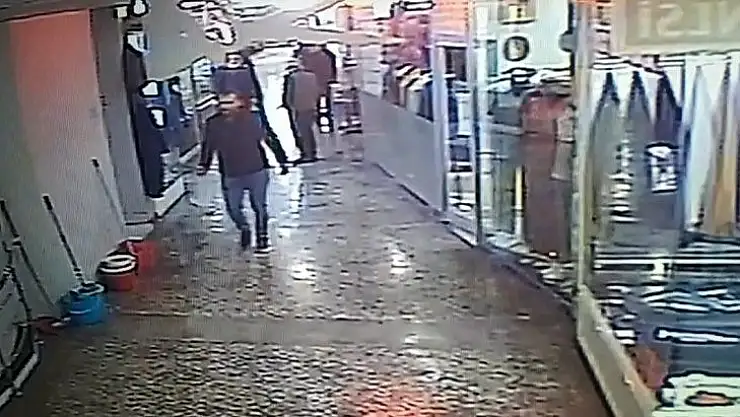 'Lokantadan geldim' diyerek  parayı alarak kayıplara karıştı