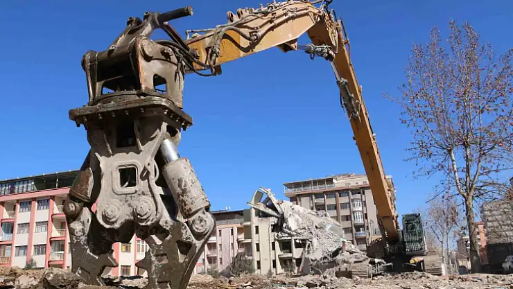 Firma 300 bin lira maaş teklifine rağmen operatör bulamıyor