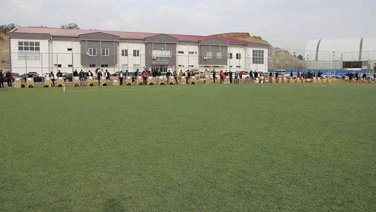 Elazığ'da 107 kulübe spor malzemesi yardımı