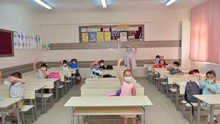 Elazığ'da 272 okulda 13 bin 765 öğrenci yüz yüze eğitime başladı