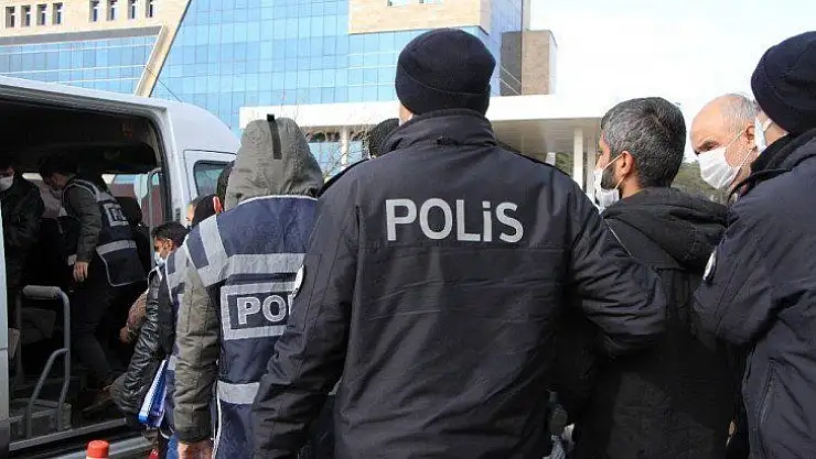 Elazığ'da Çeşitli Suçlardan Aranan 7 Şüpheli Yakalanıp Tutuklandı