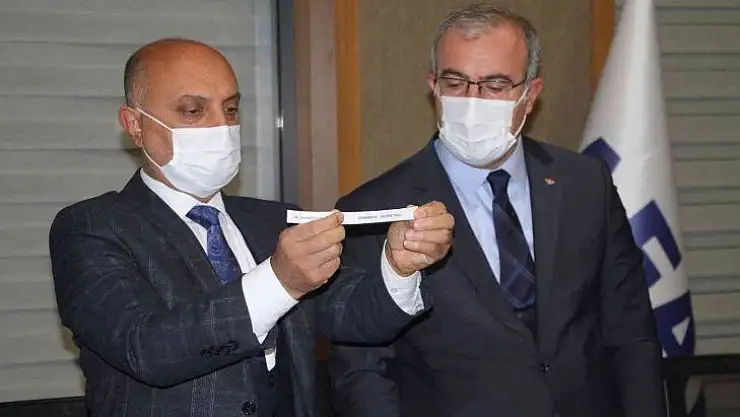 Elazığ'da deprem konutları teslim edilmeye devam ediyor