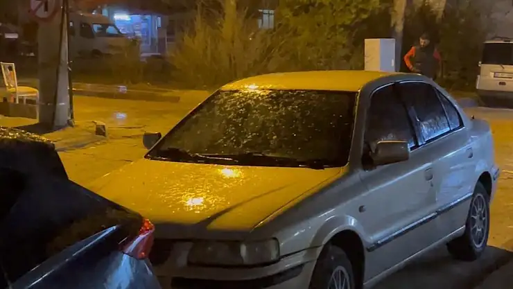 Elazığ'da dolu yağışı etkili oldu