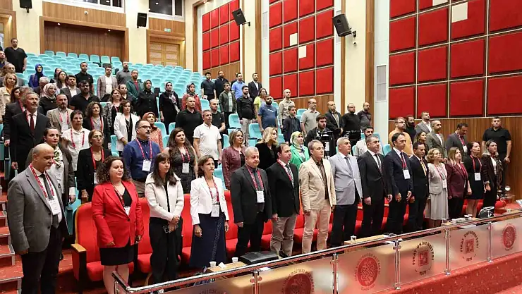 Elazığ'da Ekstrakorporeal Organ Destek Tedavilerinde Güncel Yaklaşımlar toplantısı