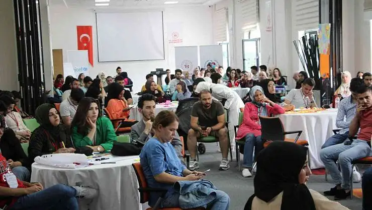 Mahalle Destek ve Gönüllülük Çalıştayı yapıldı.