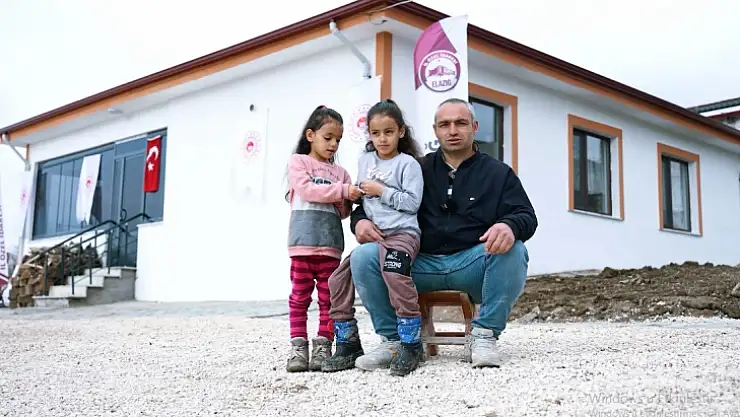 Yerinde dönüşümde ilk köy evi sahibine teslim edildi