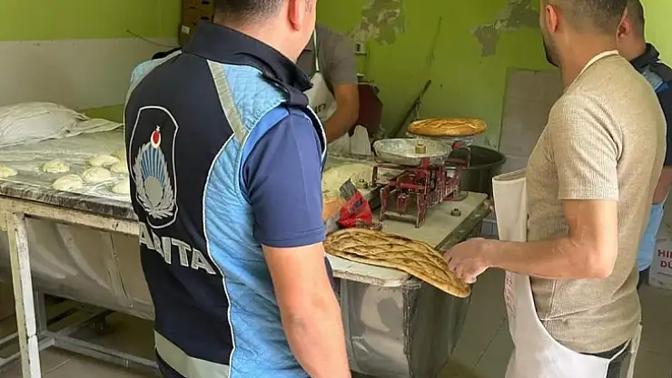 Elazığ'da zabıta ekipleri market, fırın ve kasapları denetledi