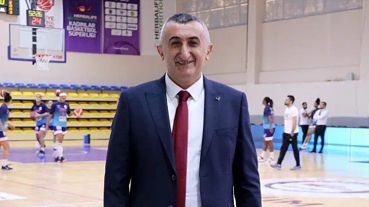 Elazığ İl Özel İdare, Başantrenör Aziz Akkaya ile sözleşme imzaladı