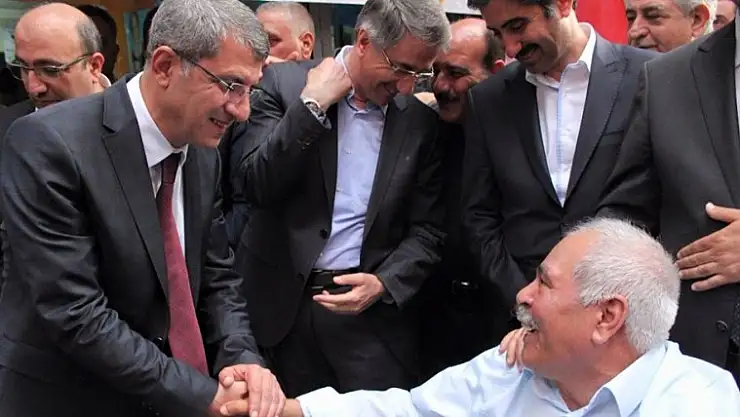 Serdar:  Ülkeyi 90lı Yıllara Götürmek İstiyorlar