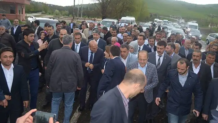 Sivrice Serpil Bulut'u Bağrına Bastı