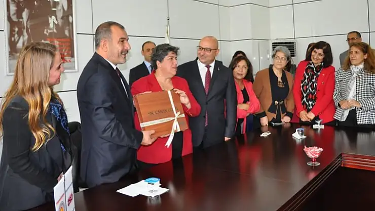 Bayan Kılıçdaroğlu'ndan Elazığ'a Destek Sözü