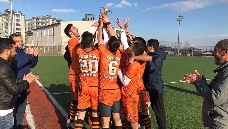 Elazığ Yol Spor Şampiyonluk Kupasını Kaldırdı