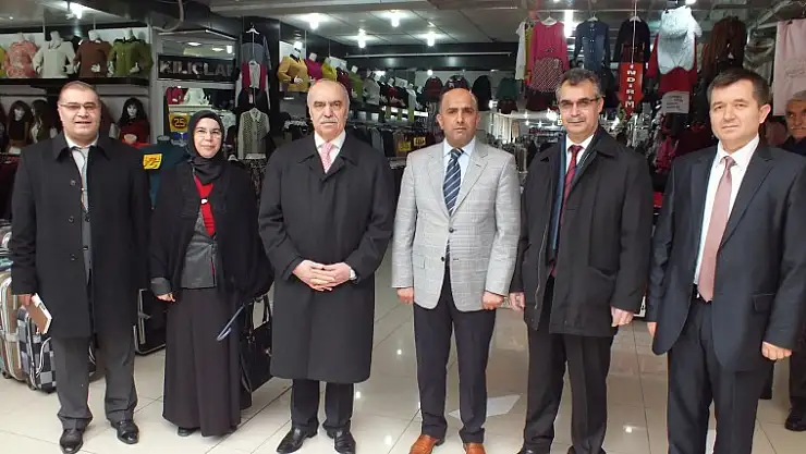 Tuhafiyeciler Kurum Müdürleriyle Buluştu