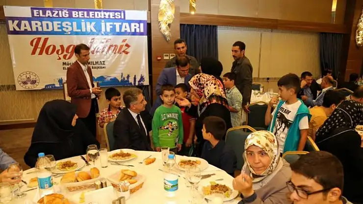 Başkan Yanılmaz Yetimlerle Buluştu
