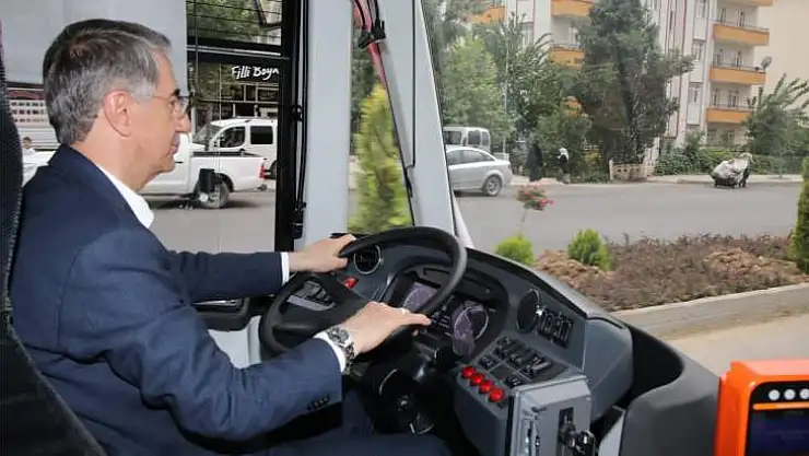 Yanılmaz Direksiyona Geçti
