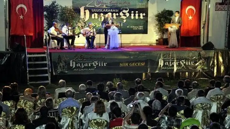 Hazar Şiir Akşamları Başladı